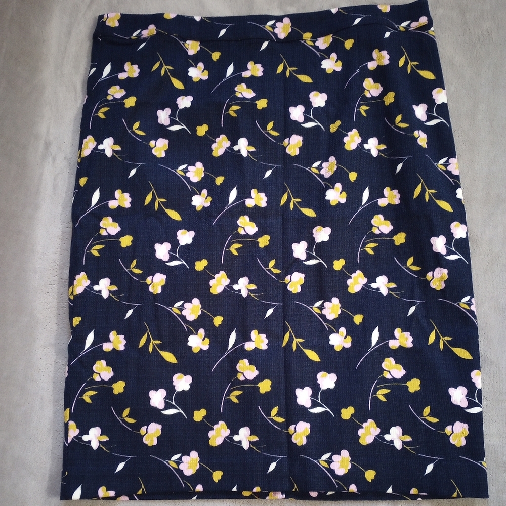 Women's Boden Navy Floral Career Skirt 16